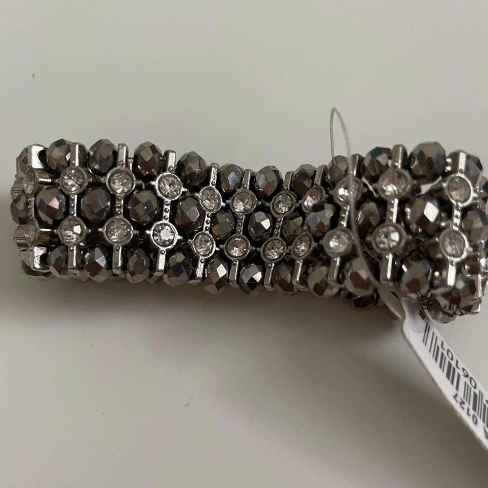 6/$20 Stretchy Bracelet, NWT Lots of Sparkle, Faceted Pewter Beads,Faux Diamonds